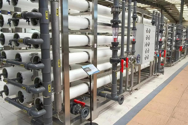 2025工业净化水设备价格全解析：成本结构、区间参考与高性价比采购策略